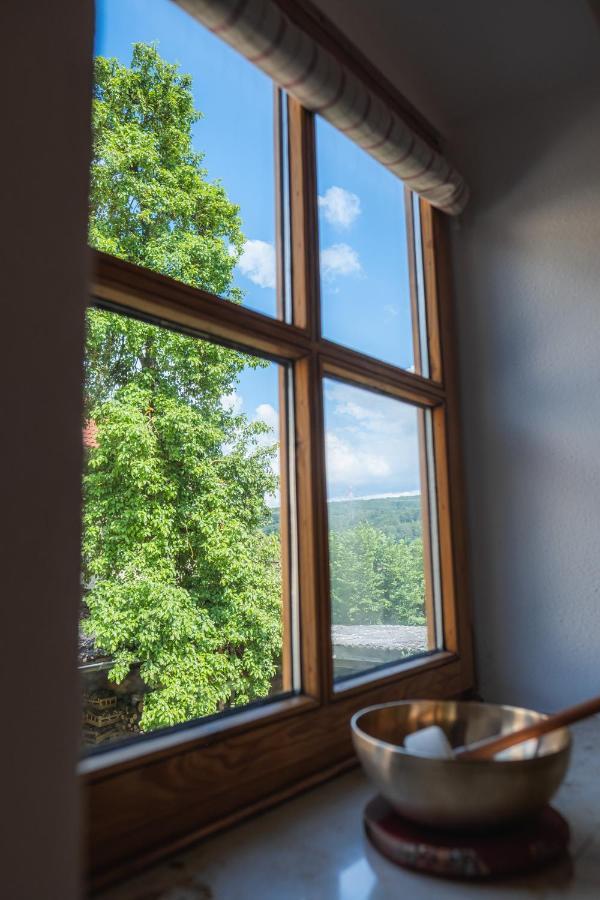 Gehobenes Ambiente In Historischer Wohnung Walting Exterior photo